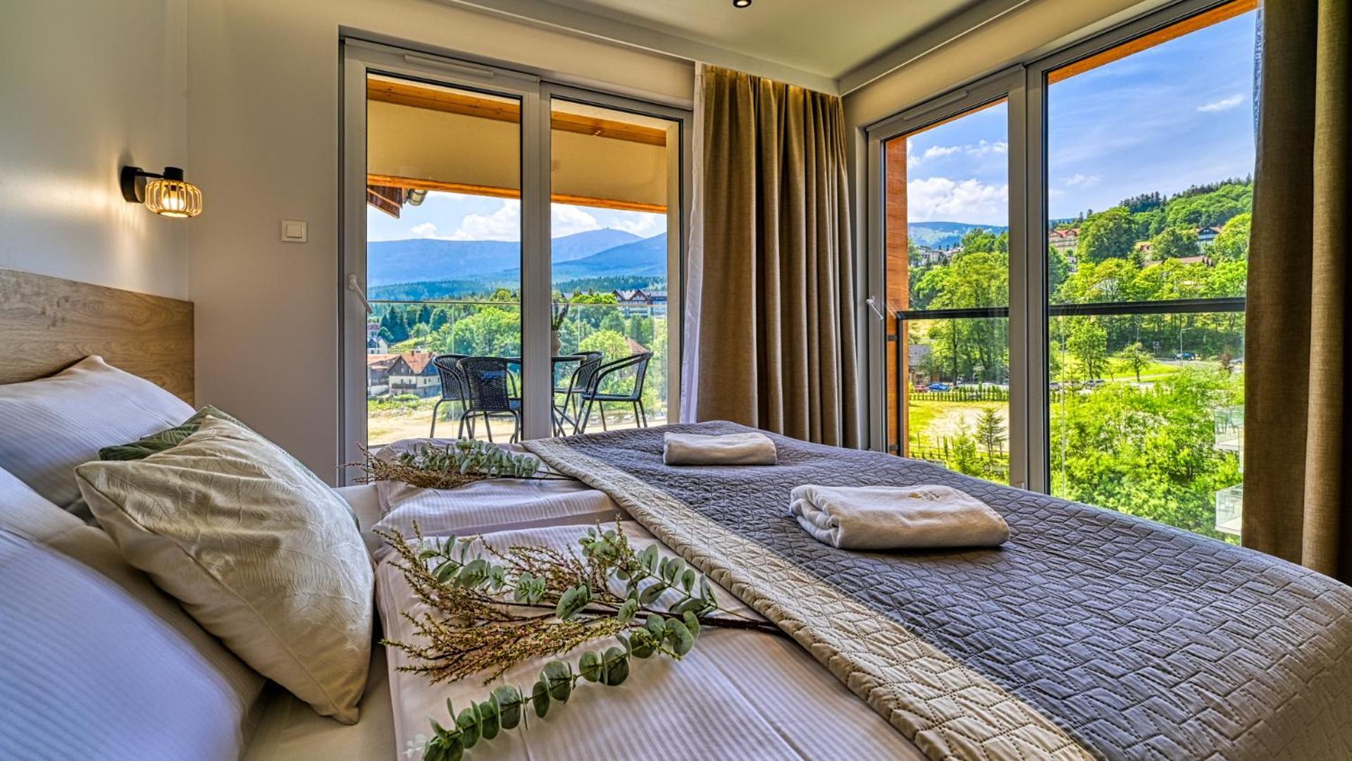 Apartamenty Widokowe Panorama Karkonoszy By Royal Aparts Karpacz Dış mekan fotoğraf