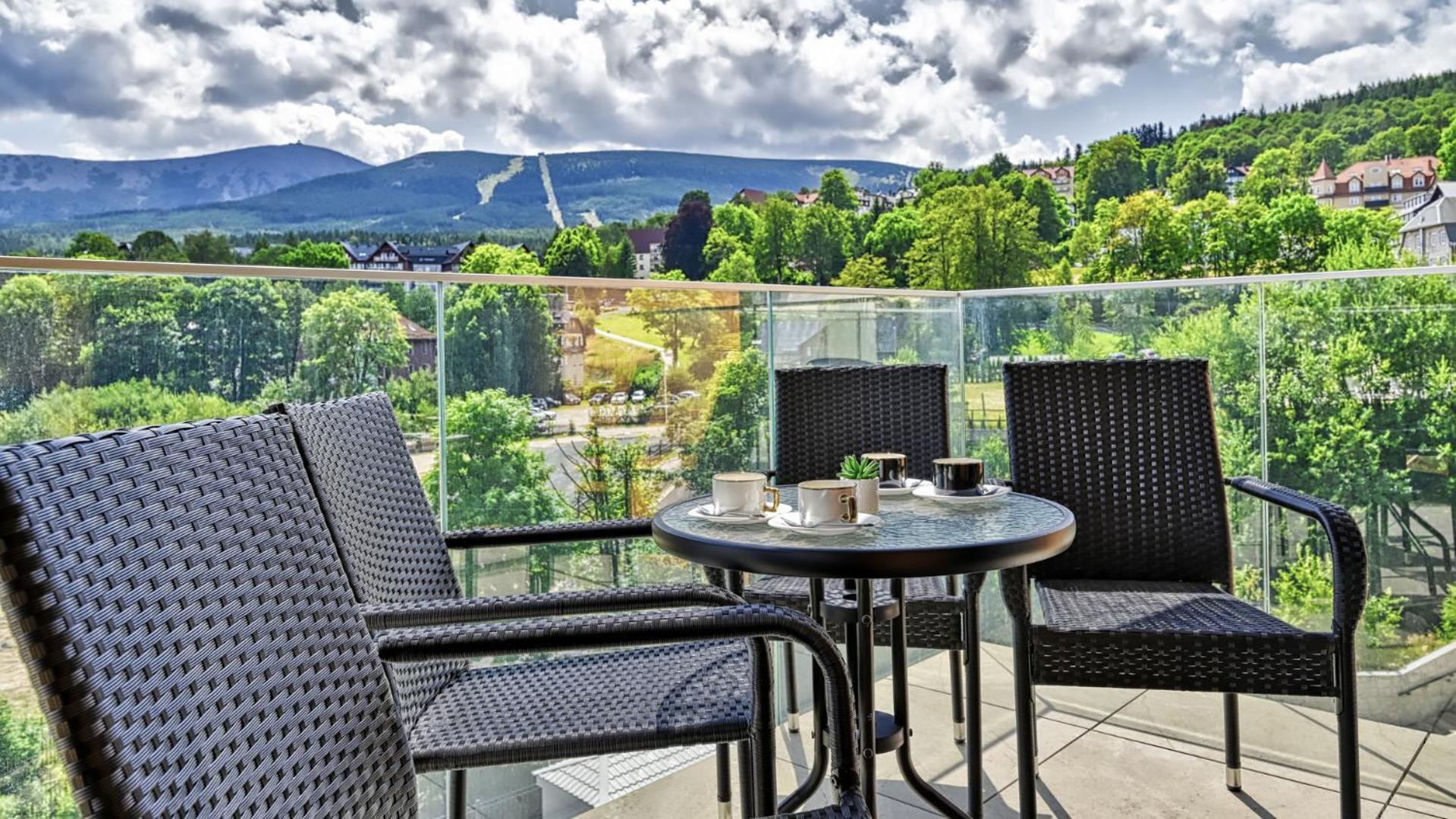 Apartamenty Widokowe Panorama Karkonoszy By Royal Aparts Karpacz Dış mekan fotoğraf